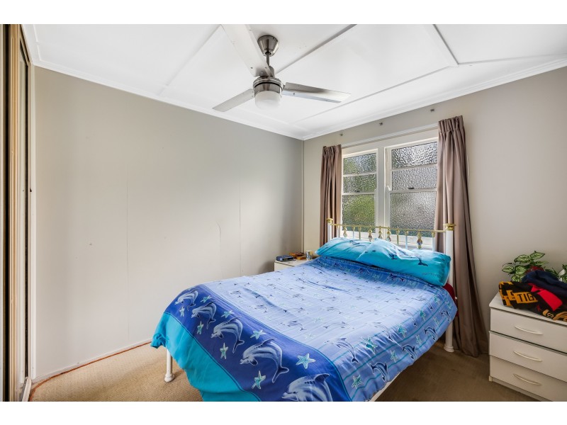 4 Vera Street, Newtown QLD 4350
