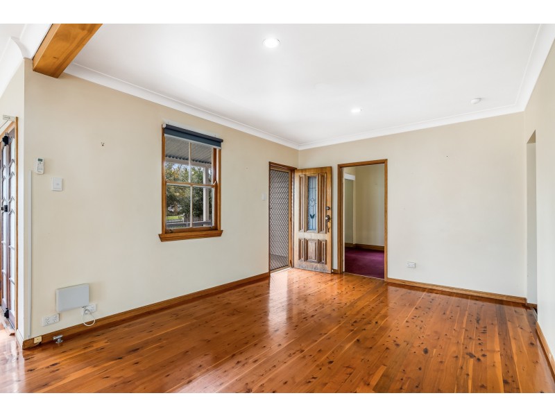 172 South Street, Centenary Heights QLD 4350