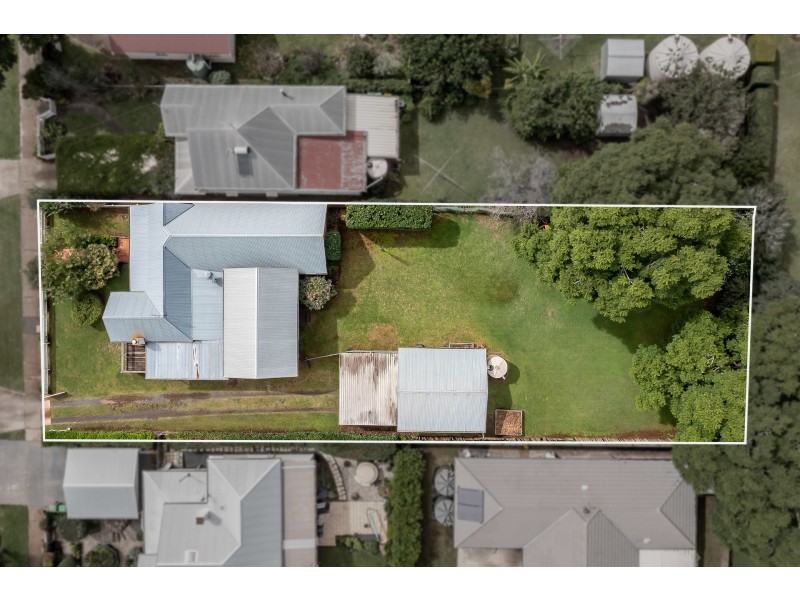 172 South Street, Centenary Heights QLD 4350