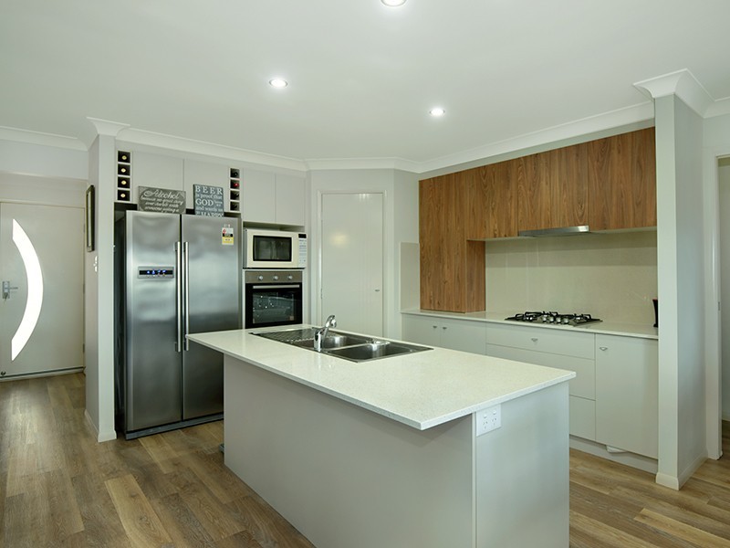 6a Pascoe Lane, Harlaxton QLD 4350