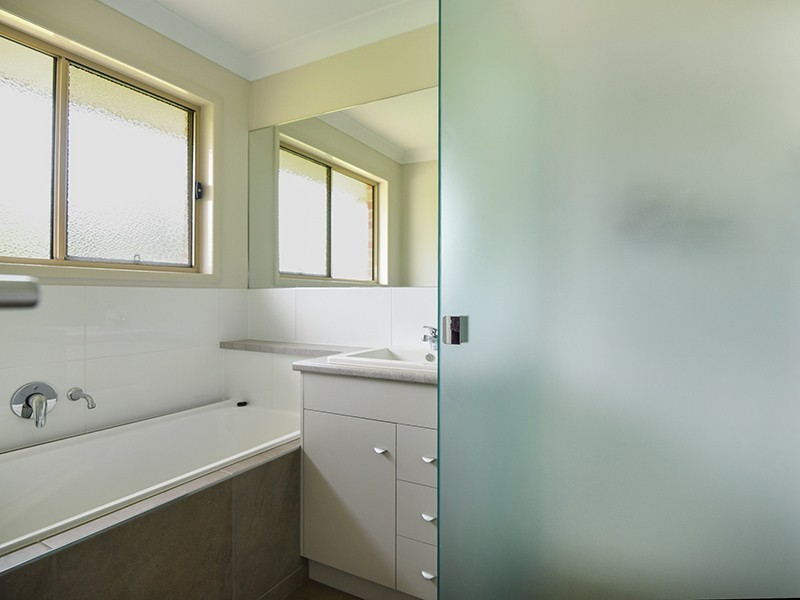 6a Pascoe Lane, Harlaxton QLD 4350