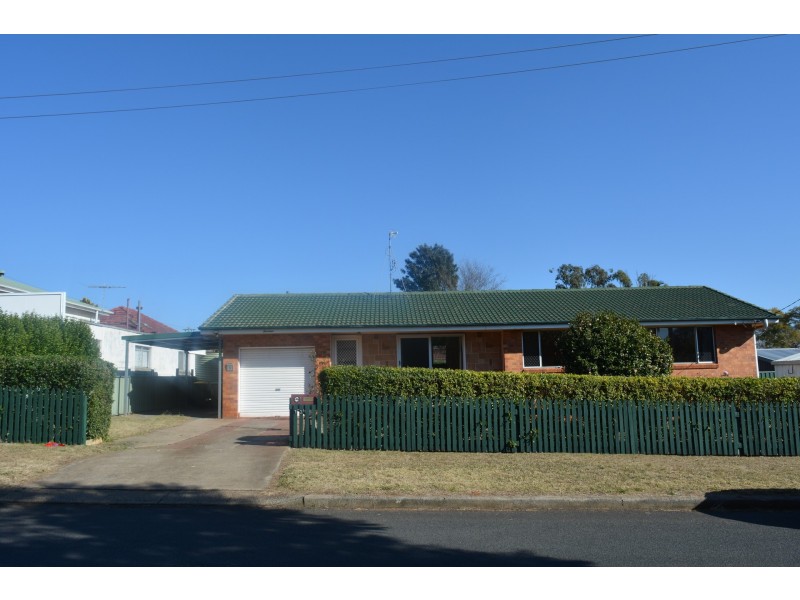 13 Fourth Avenue, Harristown QLD 4350