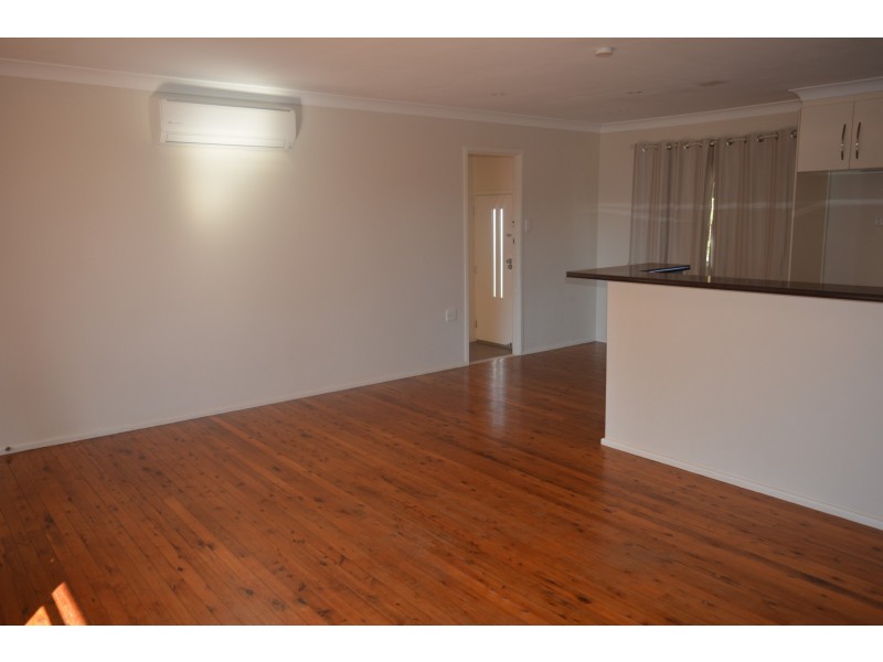 13 Fourth Avenue, Harristown QLD 4350