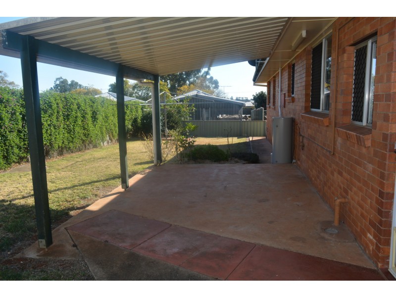 13 Fourth Avenue, Harristown QLD 4350