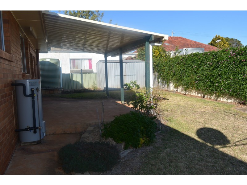 13 Fourth Avenue, Harristown QLD 4350
