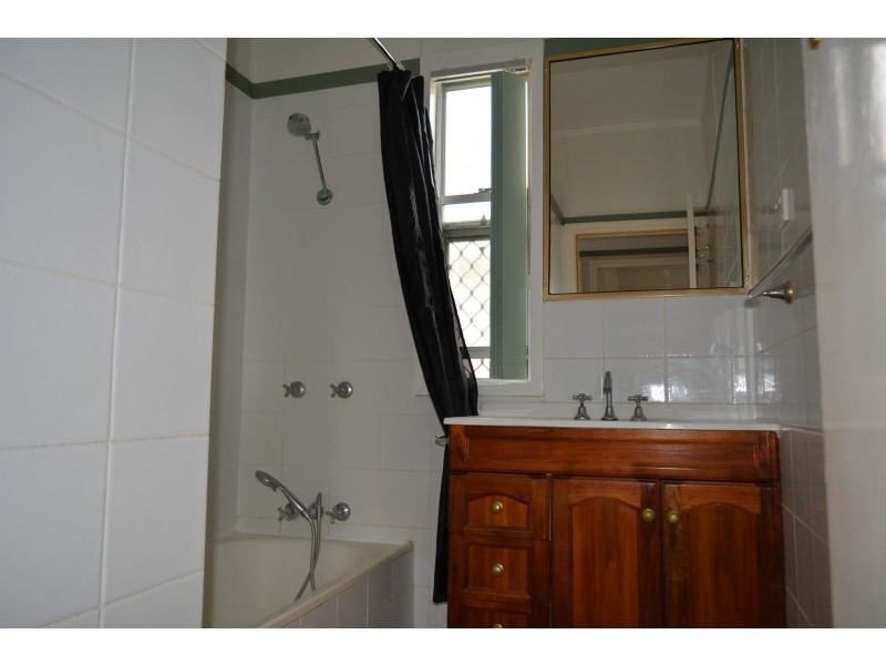 15 Blackdown Street, Harristown QLD 4350