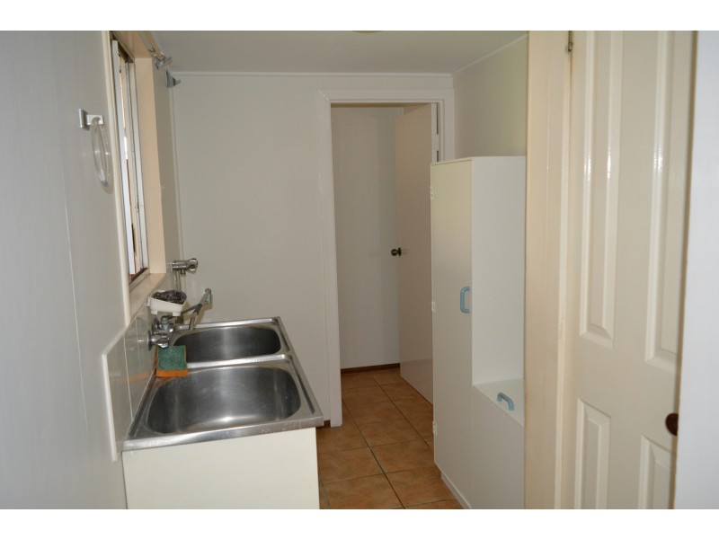 15 Blackdown Street, Harristown QLD 4350