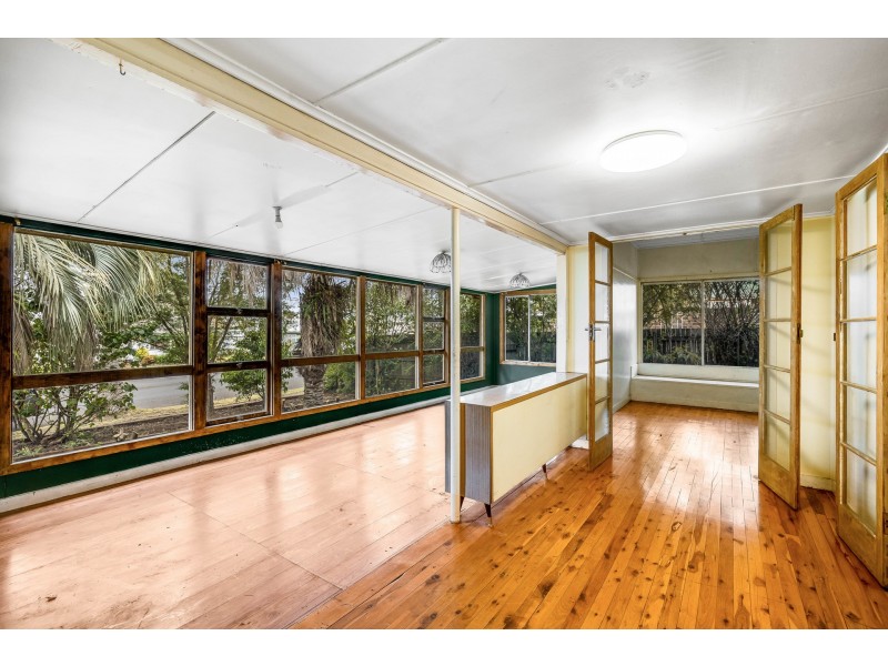 336 Hume Street, Centenary Heights QLD 4350