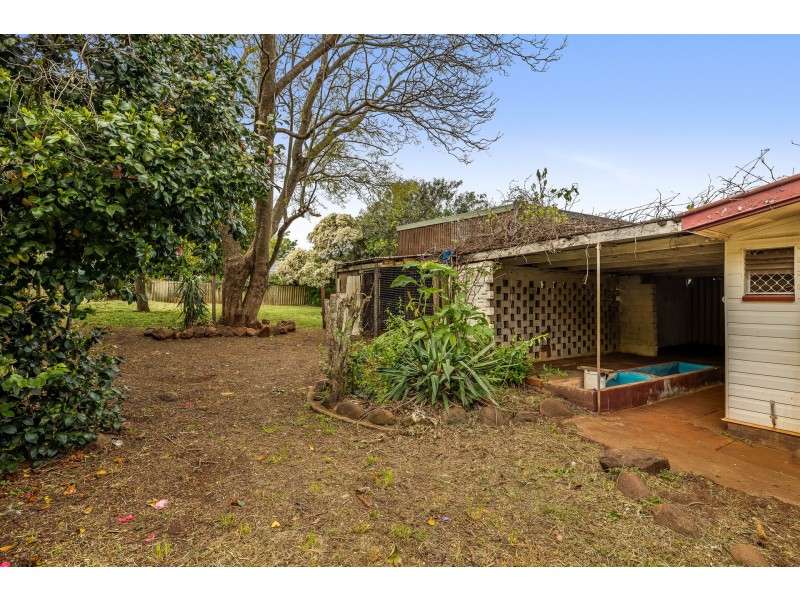 336 Hume Street, Centenary Heights QLD 4350