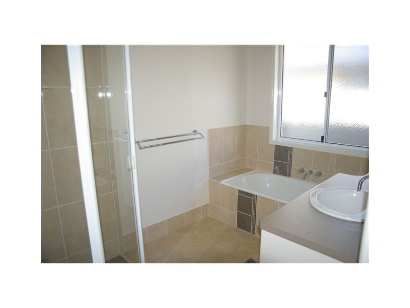 10 Chopin Street, Rockville QLD 4350