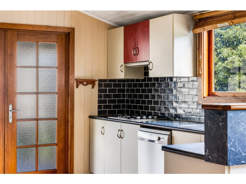 15 Edward Street, East Toowoomba QLD 4350