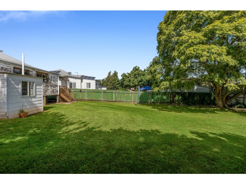 15 Edward Street, East Toowoomba QLD 4350