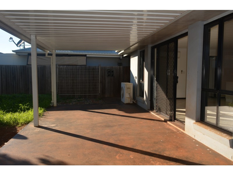 1/32 Wigan Drive, Highfields QLD 4352