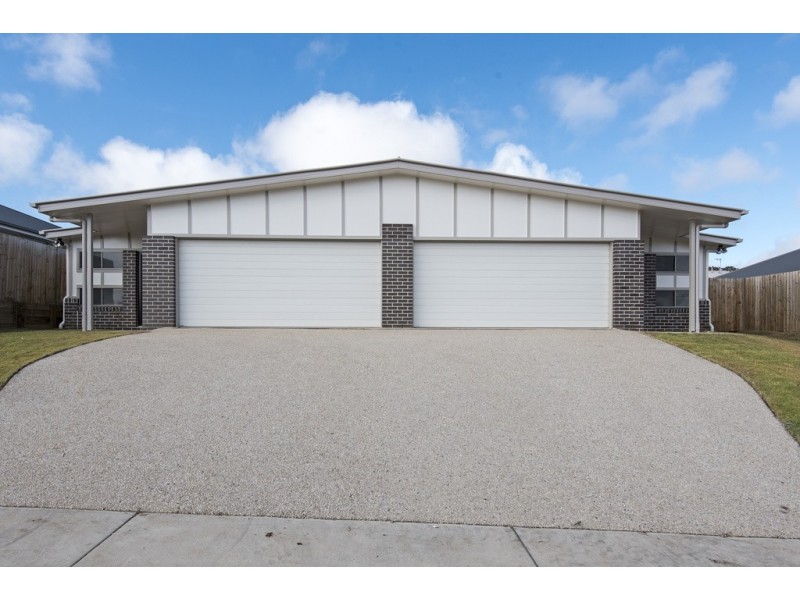 1/8 Rosenstengel Street, Darling Heights QLD 4350