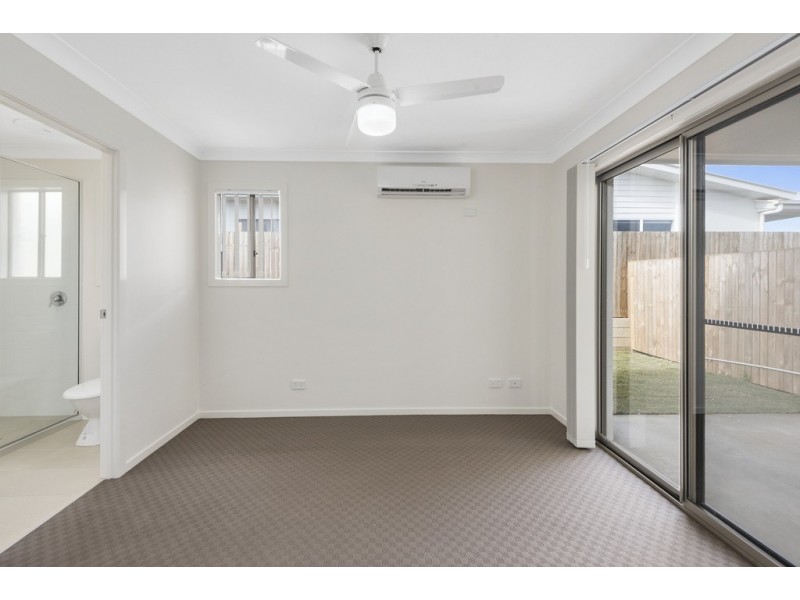 1/8 Rosenstengel Street, Darling Heights QLD 4350
