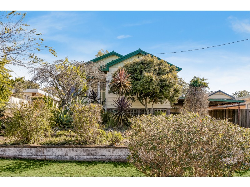 37 Searle Street, South Toowoomba QLD 4350