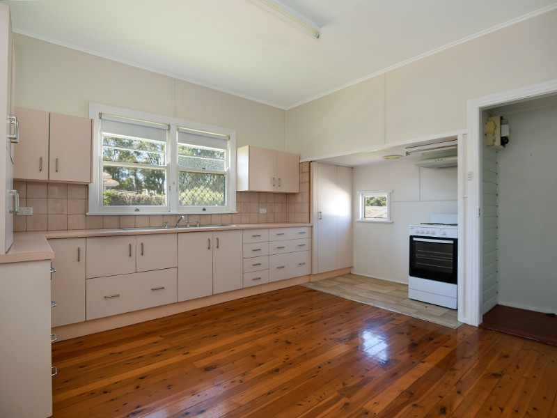 22 Ipswich Street, East Toowoomba QLD 4350