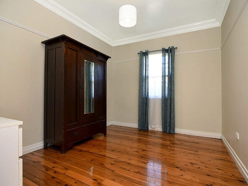 22 Ipswich Street, East Toowoomba QLD 4350