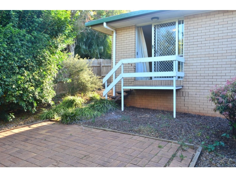 2/298 MacKenzie Street, Rangeville QLD 4350