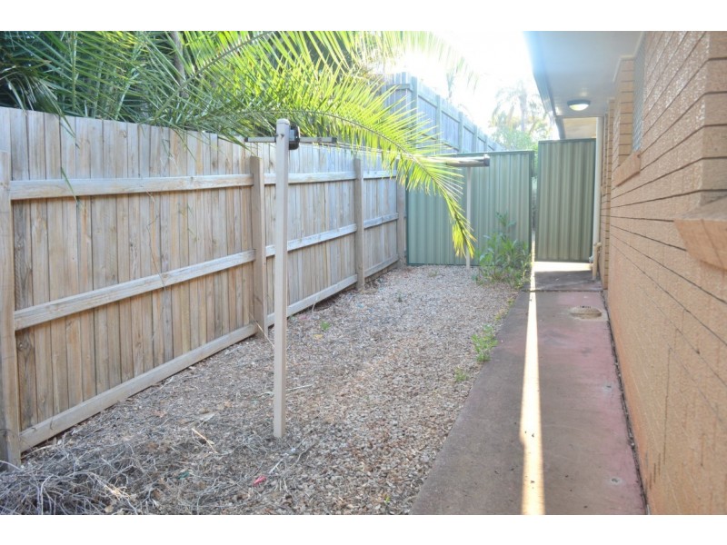 2/298 MacKenzie Street, Rangeville QLD 4350