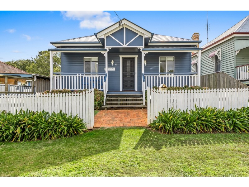 15 Kent Street, East Toowoomba QLD 4350