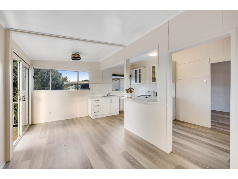 27 Christmas Street, North Toowoomba QLD 4350