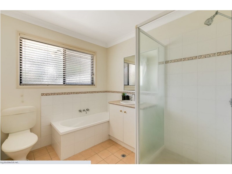 11/1 Cossart Street, Centenary Heights QLD 4350
