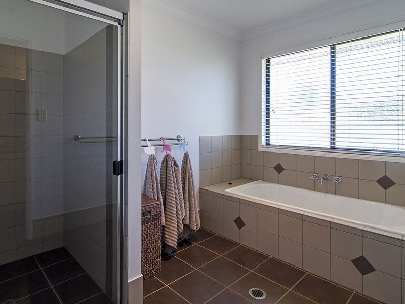 1 Garvan Court, Highfields QLD 4352