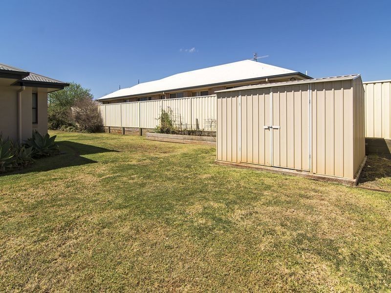1 Garvan Court, Highfields QLD 4352