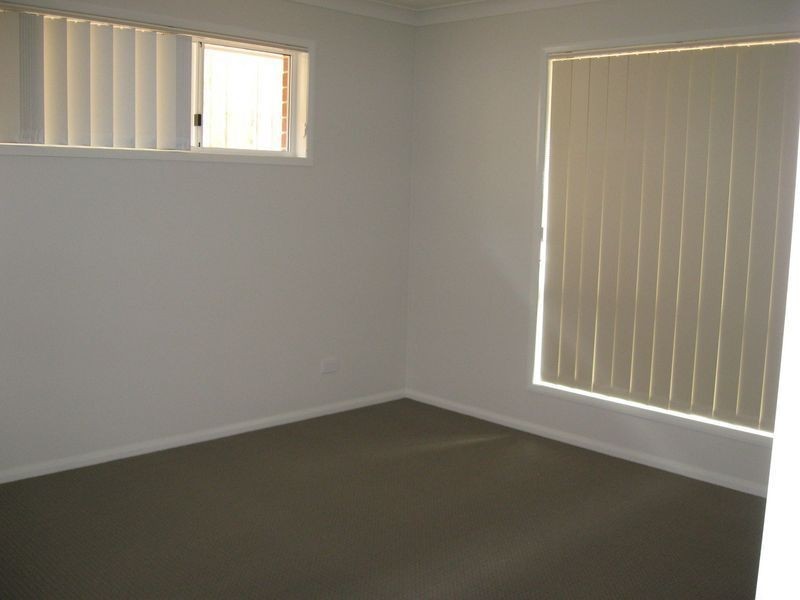 2/88a Hogg Street, Rockville QLD 4350