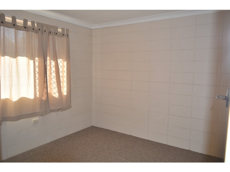 3/348 South Street, Harristown QLD 4350