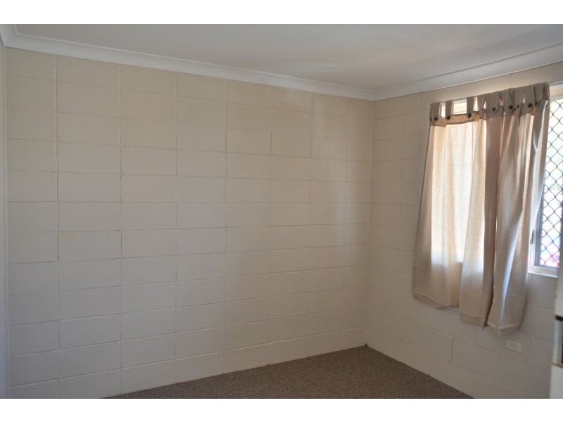 3/348 South Street, Harristown QLD 4350