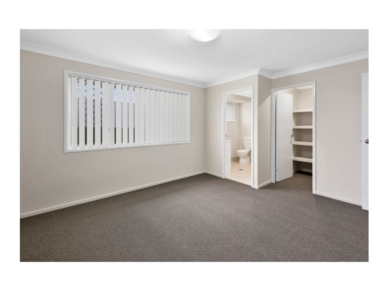 7 Serengetti Street, Harristown QLD 4350