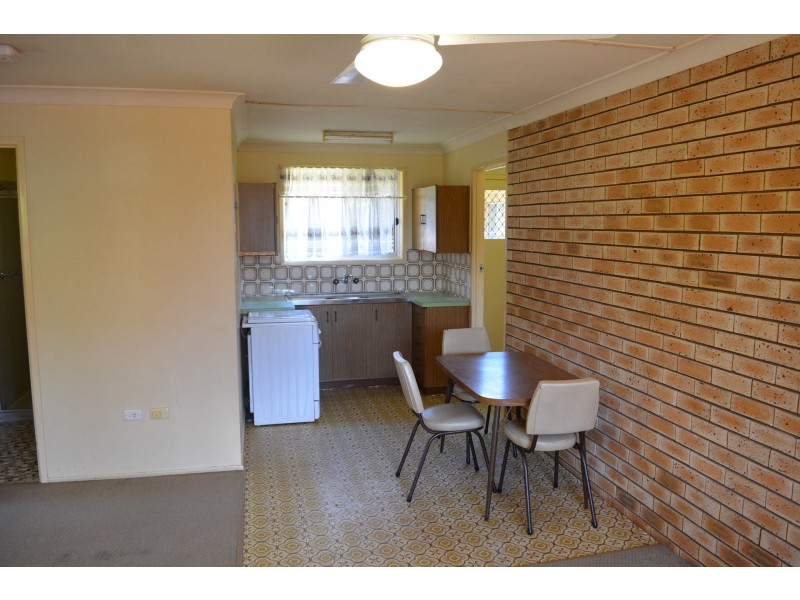 2/382 North Street, Wilsonton QLD 4350