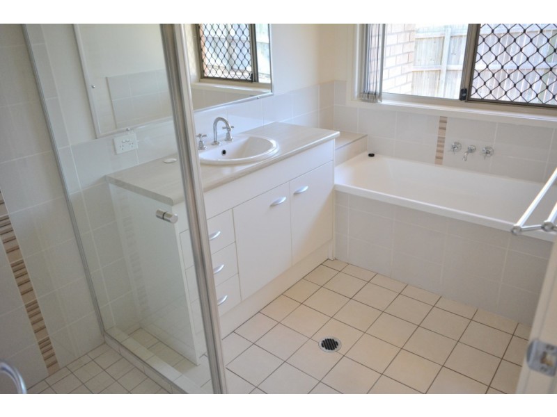 4 Paige Place, Helidon QLD 4344