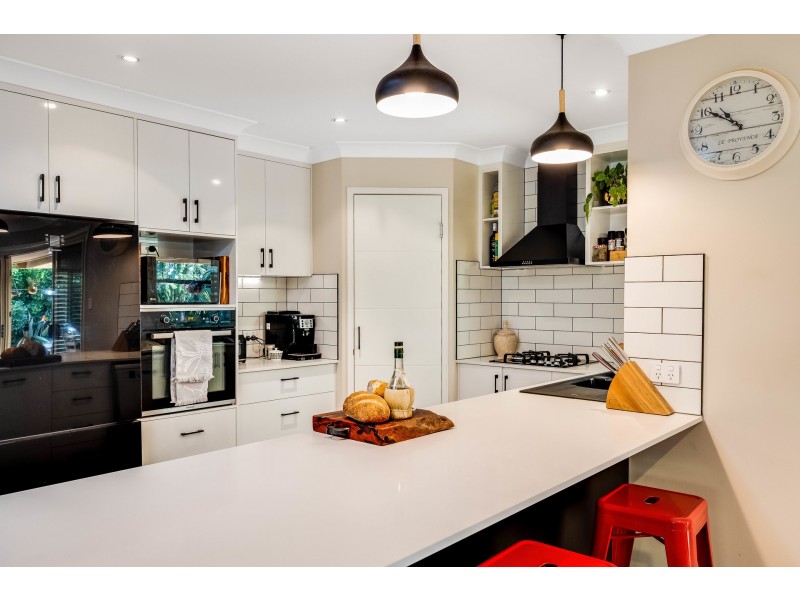 6 Azalea Close, Highfields QLD 4352