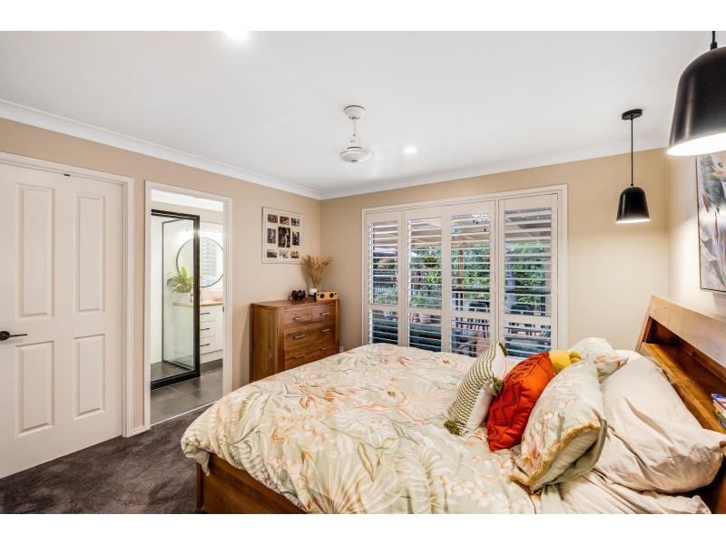 6 Azalea Close, Highfields QLD 4352
