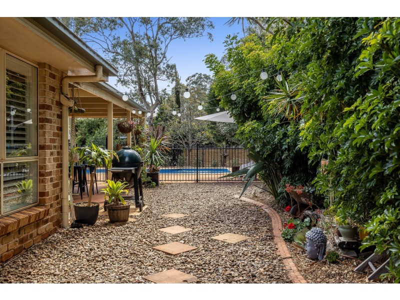 6 Azalea Close, Highfields QLD 4352