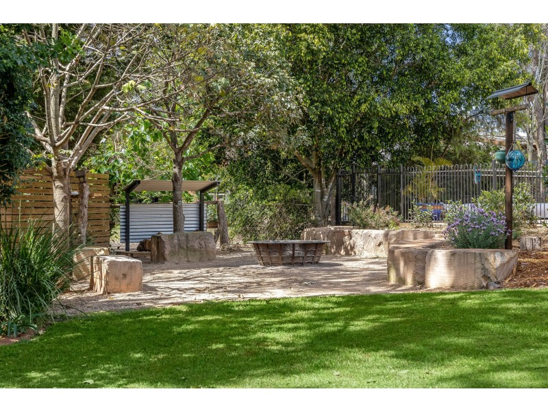 6 Azalea Close, Highfields QLD 4352