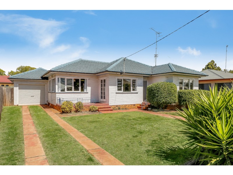 118 Hill Street, Newtown QLD 4350