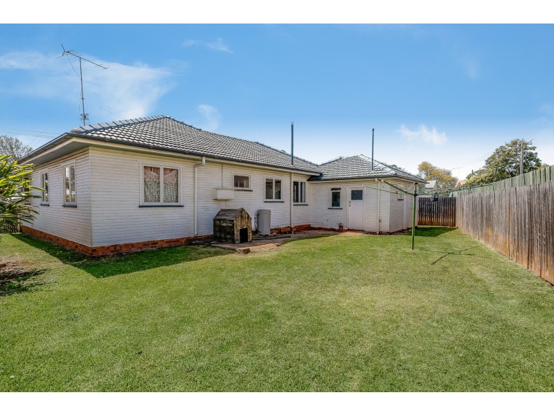118 Hill Street, Newtown QLD 4350
