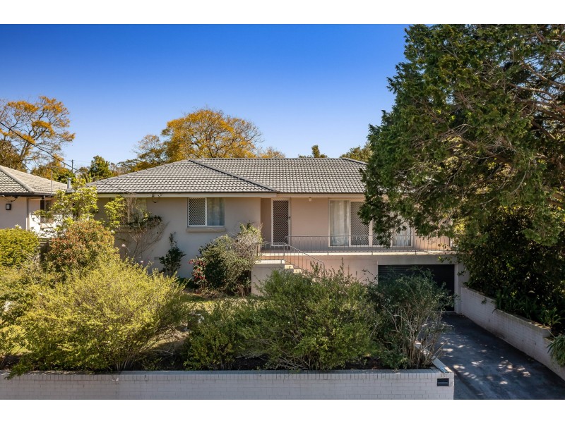 19 Bingara Street, Mount Lofty QLD 4350