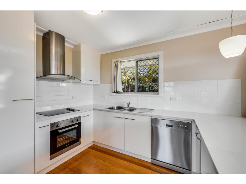 19 Bingara Street, Mount Lofty QLD 4350