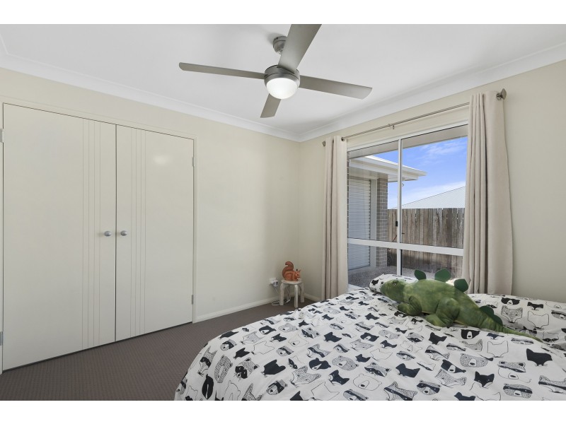 19 Renshaw Crescent, Kearneys Spring QLD 4350