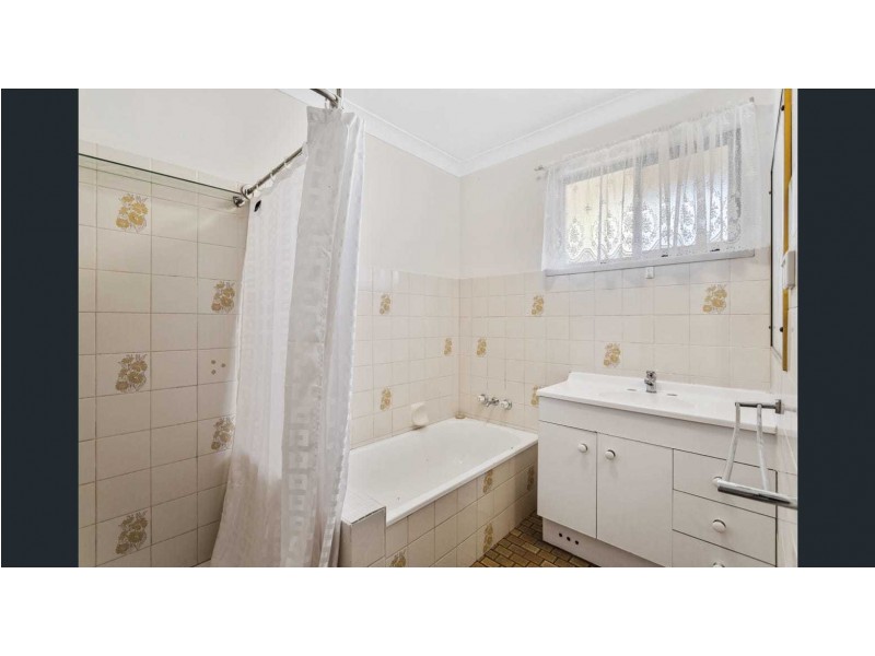 9 Ansett Court, Wilsonton QLD 4350