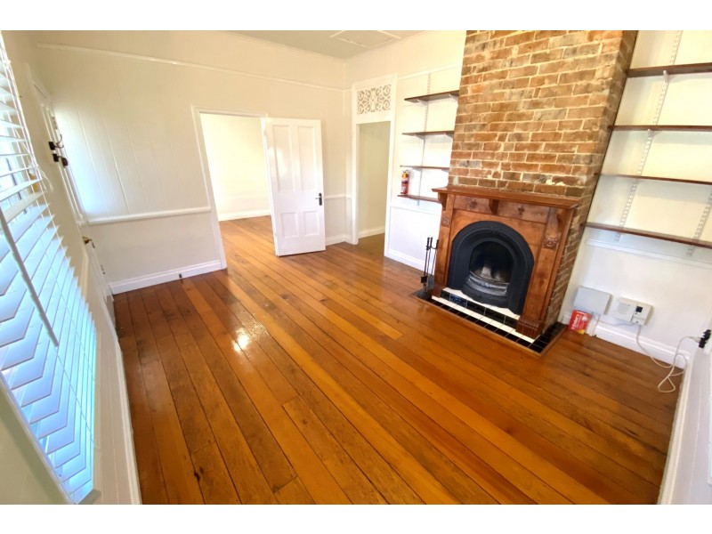 16 Gentle Street, North Toowoomba QLD 4350