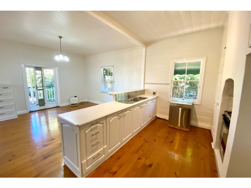 16 Gentle Street, North Toowoomba QLD 4350