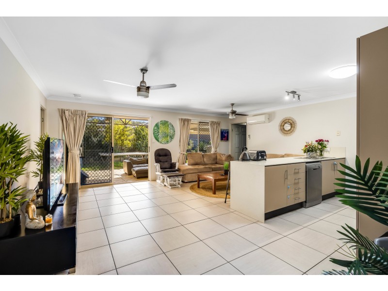 12 Sandalwood Drive, Glenvale QLD 4350