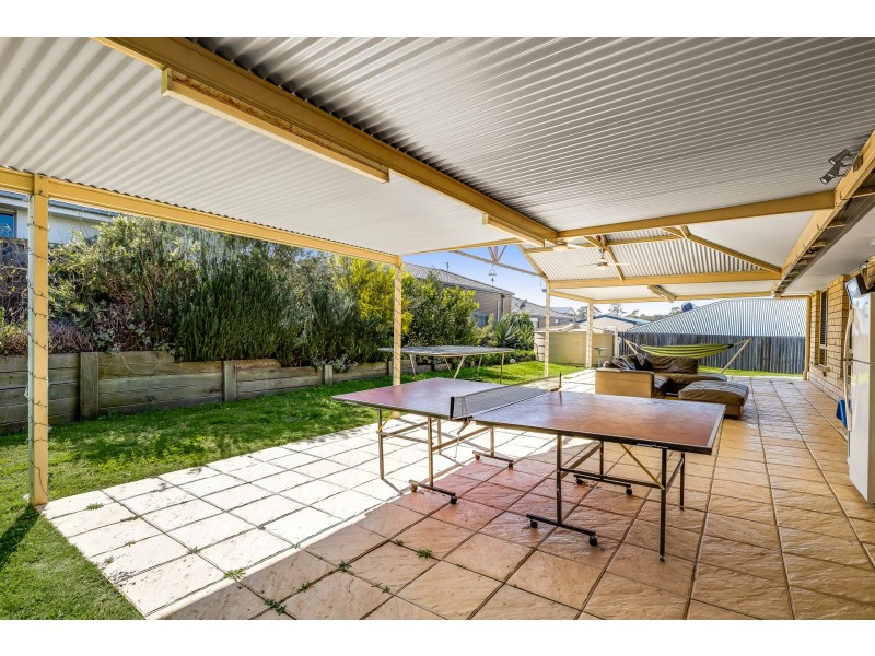 12 Sandalwood Drive, Glenvale QLD 4350