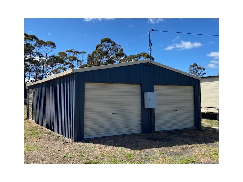 17a Railway Street, Bowenville QLD 4404